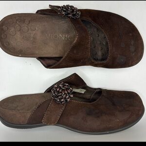 Vionic Womens Brown Leather Clog Comfort Shoes size 7